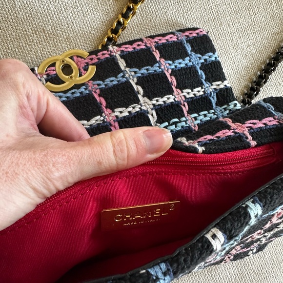 Designer Inspired Chic Black and Multicolor Checkered Women's Bag - NWOT - Picture 4 of 4